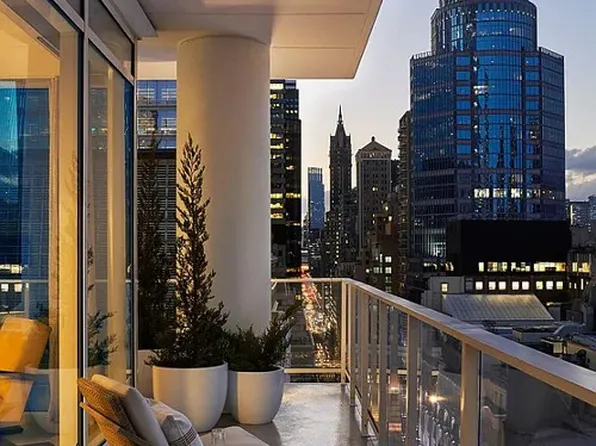 200 East 59th Street image 6 of 15