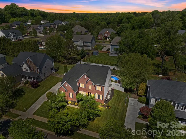 6727 Heritage Orchard Way, Huntersville, NC 28078