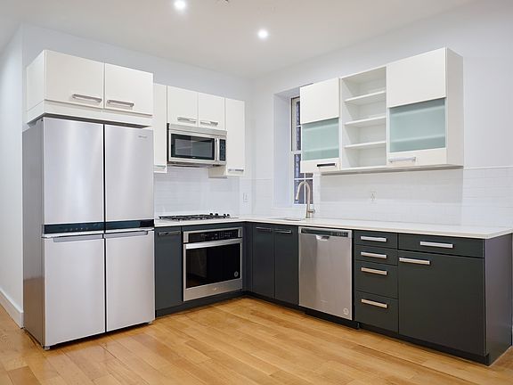 3rd image of 204 W 140th St #1-D