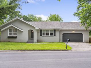 3427 S Newton Ave, Springfield, MO 65807