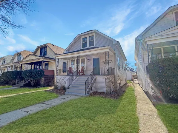 5843 W Waveland Ave, Chicago, IL 60634