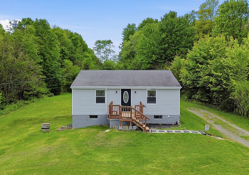 1st image of 254 Pine Dr