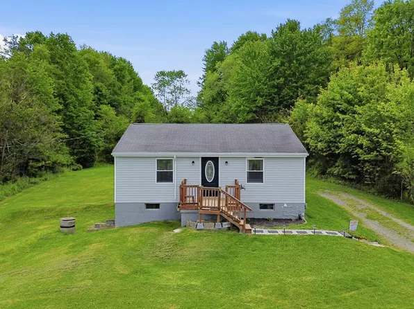 254 Pine Dr, Butler, PA 16002