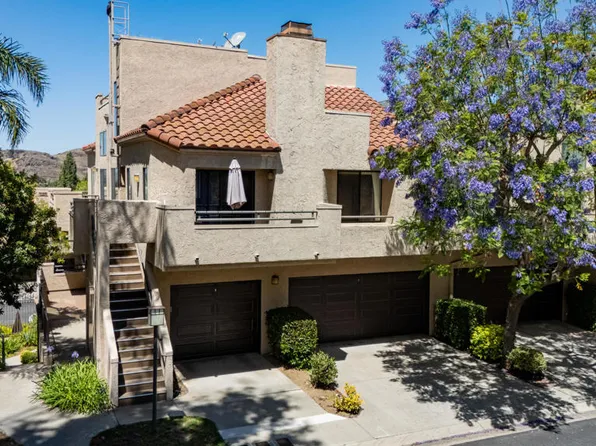 211 McAfee Ct, Thousand Oaks, CA 91360