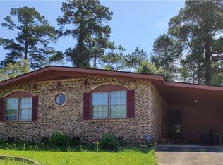 104 Ingleside Dr, Fayetteville, NC 28303