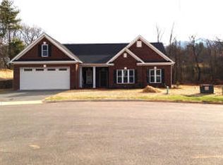 2503 Russlen Dr, Salem, VA 24153