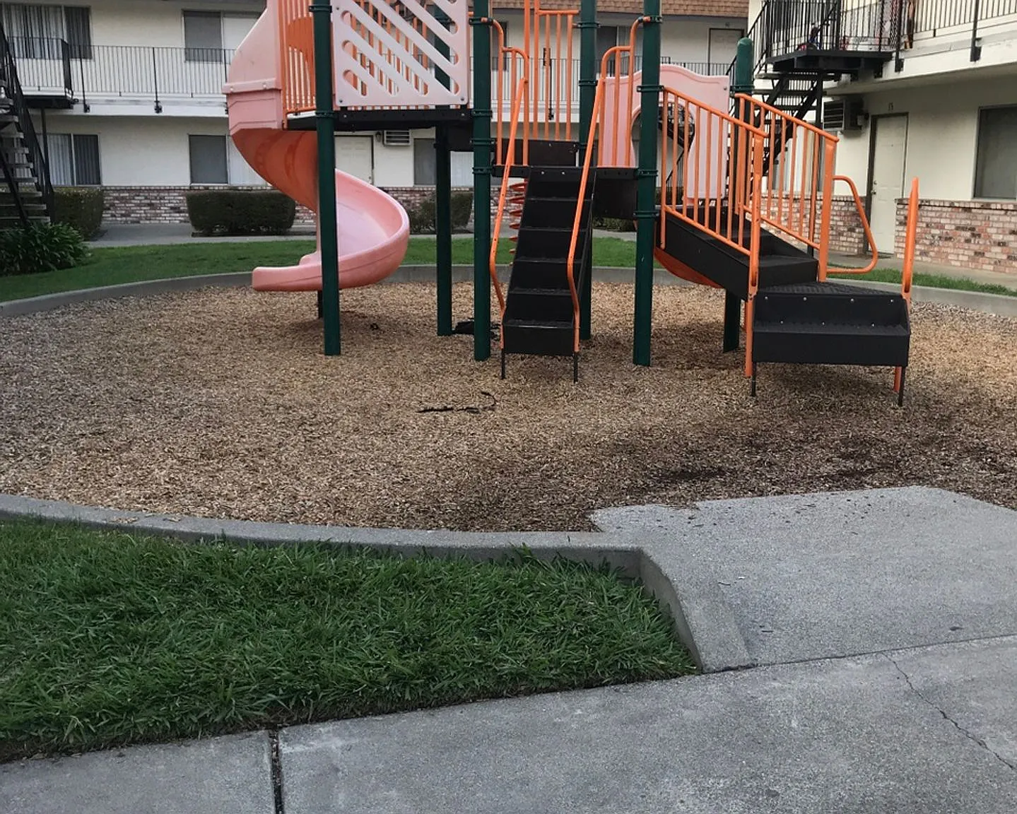 Fairfield Heights Apartments — Photo 4