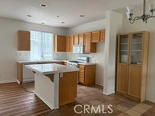 12 Coveside Ct — Photo 7