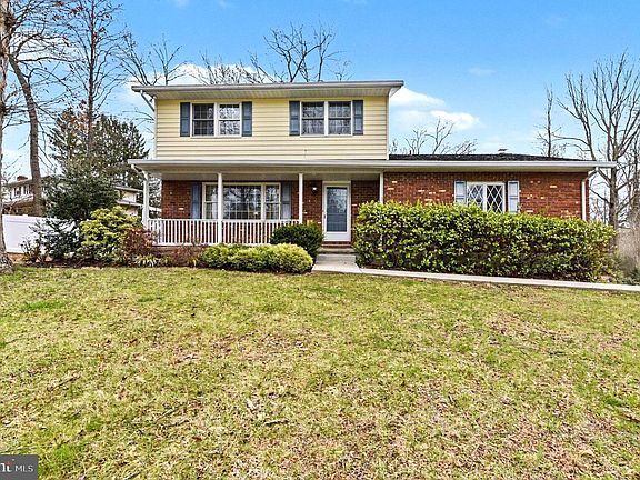 2nd image of 2201 Cedar Hill Dr