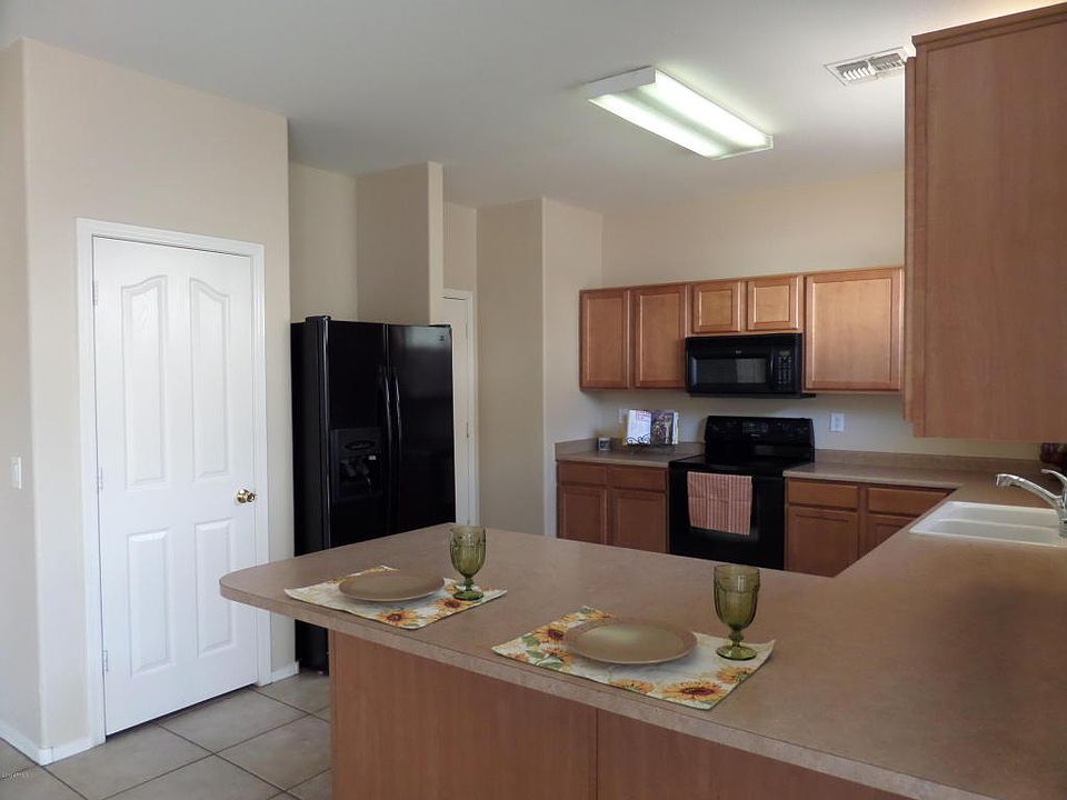 1st image of 8928 W Hammond Ln