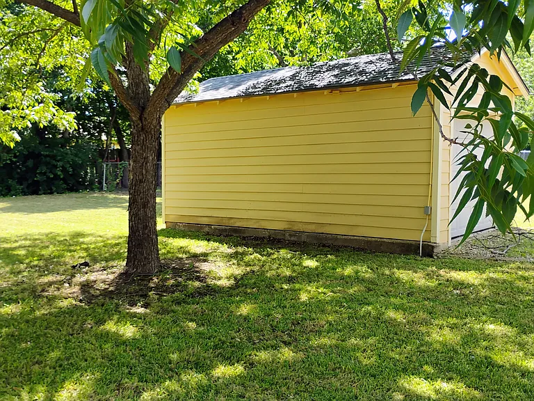 206 W Robin Ln — Photo 7