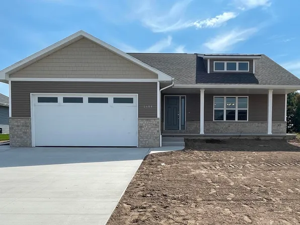 1604 Marie Ln, Green Bay, WI 54313