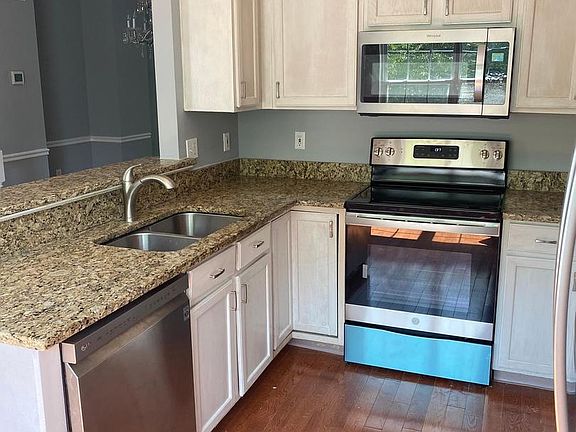 4th image of 14105 Carmody Pl