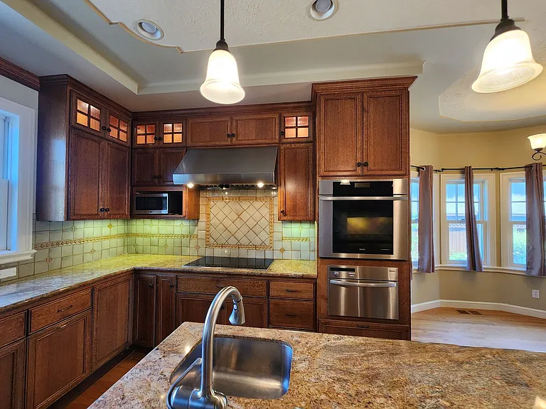 531 Harvard Rd — Photo 45