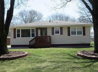 155 Hollywood Ave, Waterloo, IA 50701