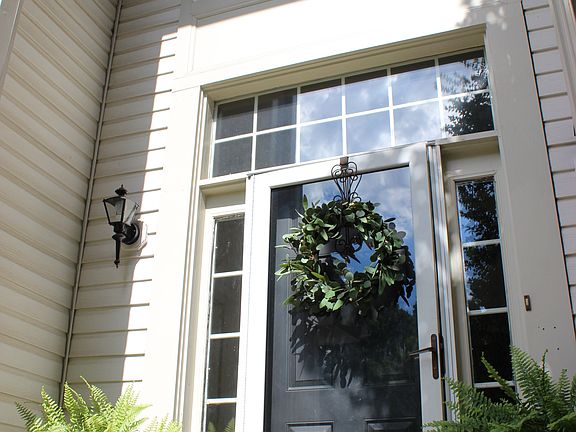 3rd image of 7 Matson Ct