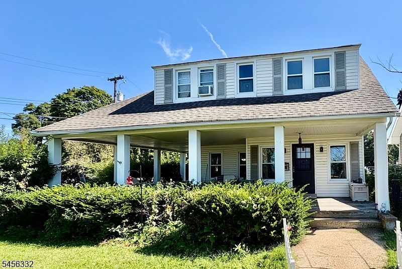 1st image of 74 Sand Shore Rd