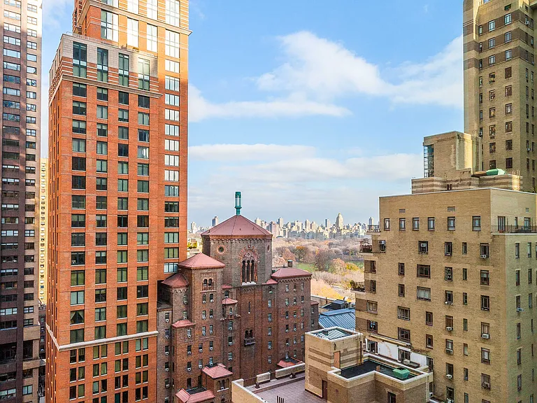 30 W 63rd St #20B — Photo 6