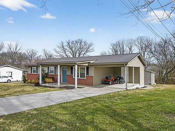 2nd image of 150 Dillon St