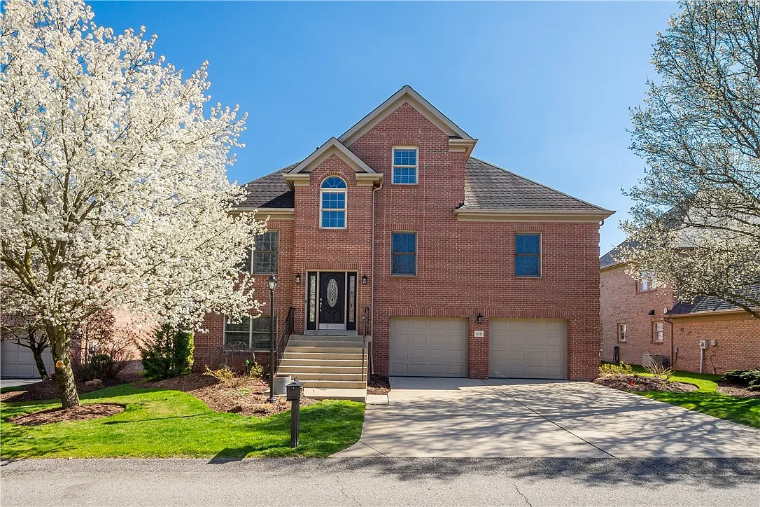 3031 Annandale Dr photo 1