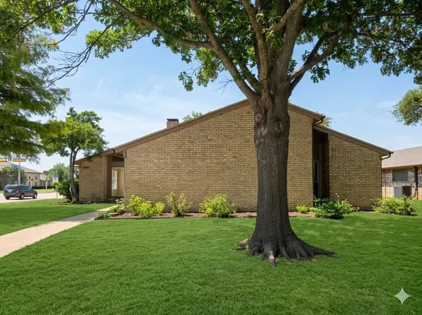 936 E Berkeley Dr, Richardson, TX 75081