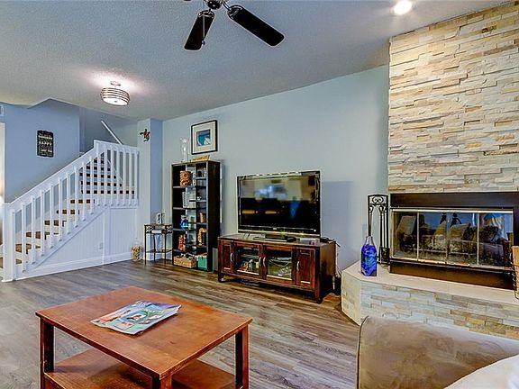 3rd image of 1990 Georgia Cir S