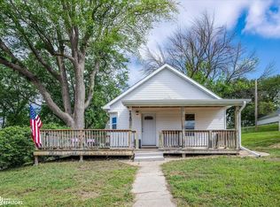 258 3rd St, Earling, IA 51530