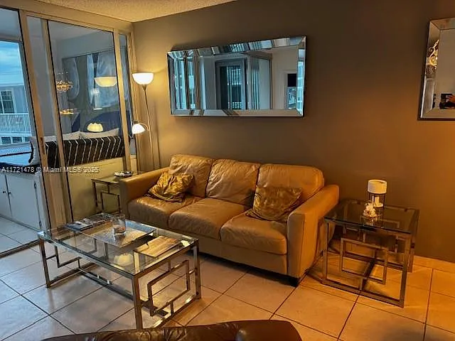5401 Collins Ave #430 — Photo 23