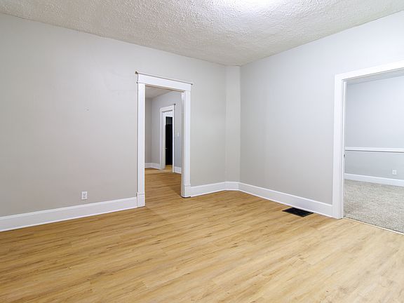 5th image of 4014 Cornelius Ave