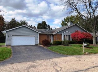 38W154 Bowes Rd, Elgin, IL 60124