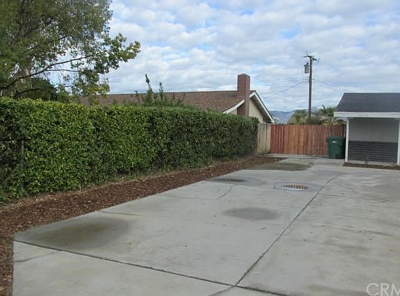 4th image of 42116 Harmony Dr