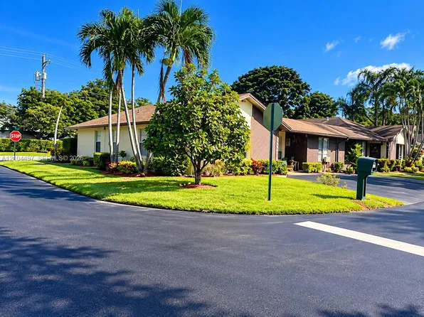 2074 SW 71st Way, Fort Lauderdale, FL 33317
