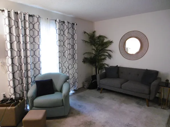 11 Northbrook Dr Unit 1102, Manchester, NH 03102