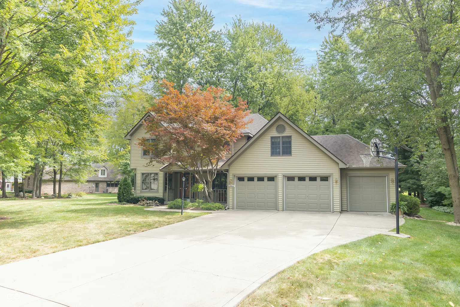 5525 N Cherry Tree Dr photo 1