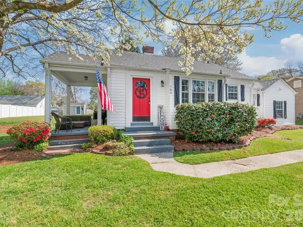 704 Propston St NW, Concord, NC 28025