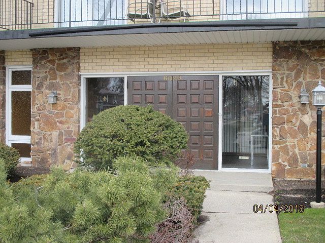 1st image of 6020 Lincoln Ave Unit 308