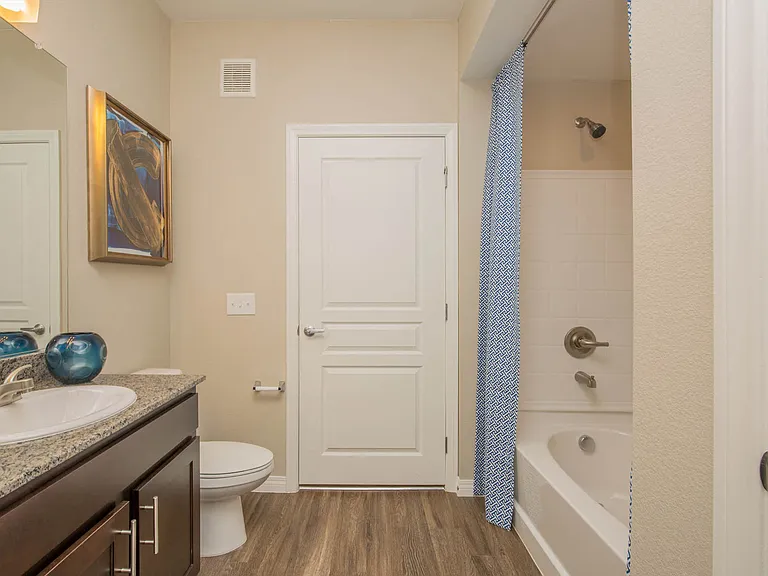 2d2 (Phase II) 1140 SQFT 2 Bed 2 Bath