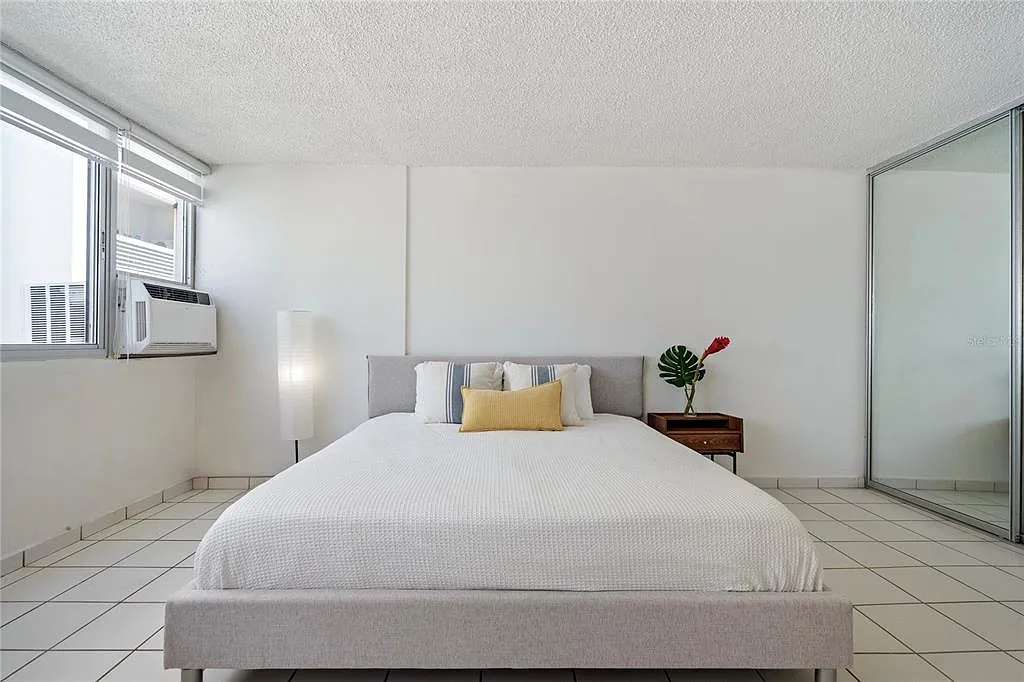 Studio, 1.0 bath, 398 sqft, $2,000 — Photo 4