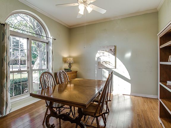 5th image of 3302 Blue Bell Pl