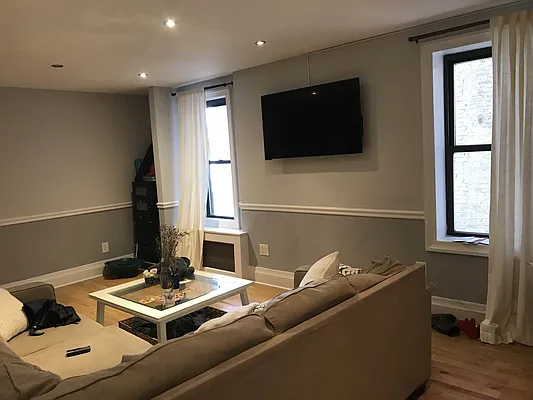 Rented by Friedman Roth Realty | media 23