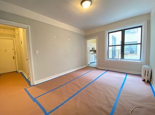 35-29 34th St #23, Astoria, NY 11106