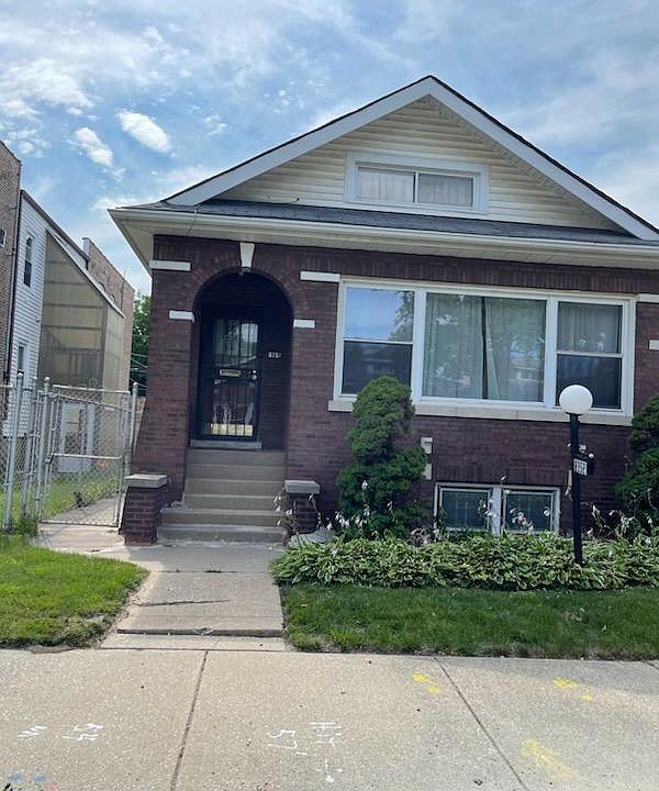 1st image of 8352 S Luella Ave