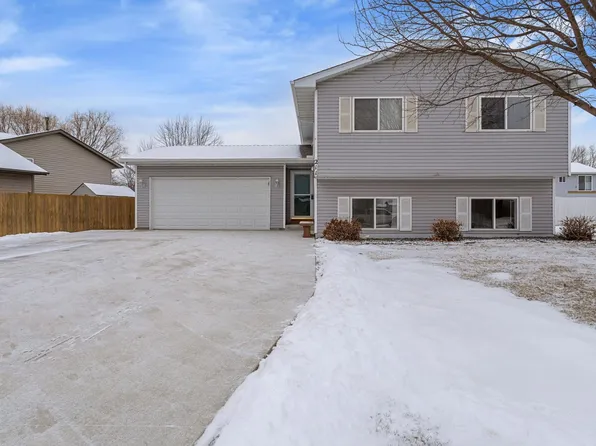 211 14th Ave NE, Buffalo, MN 55313