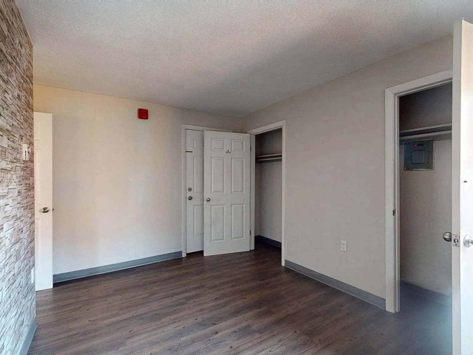 300 Meridian Street — Photo 2