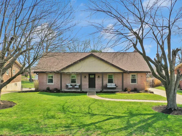 758 Meadow View Dr, Villa Hills, KY 41017