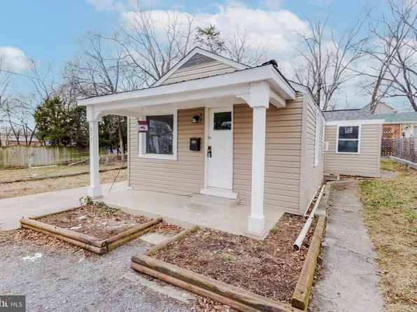 817 New York Ave, Martinsburg, WV 25401