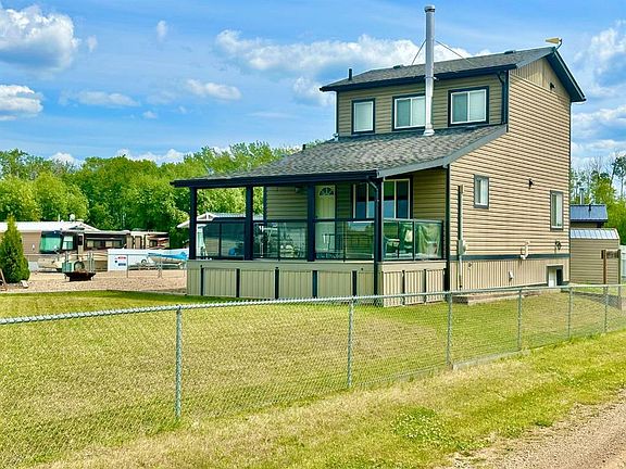 2nd image of 65275 SW 114a Rang 137 Rural Lac La