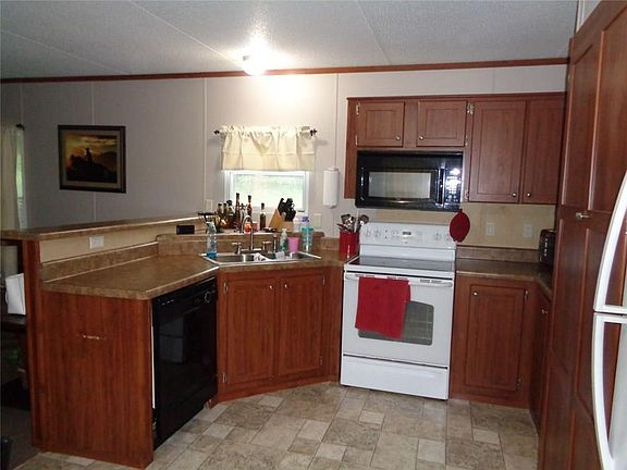 4th image of 277 Grisville Ln