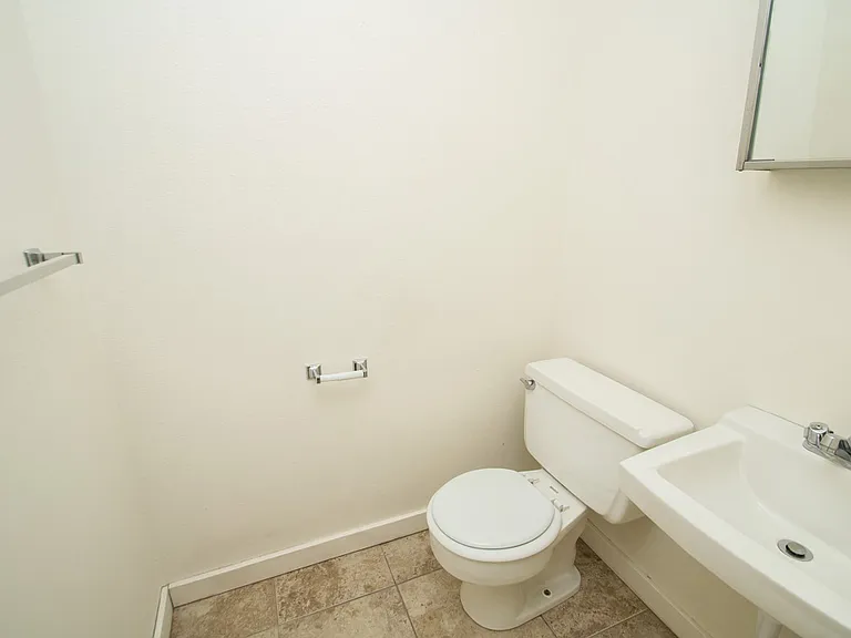 3161 Madison Ave — Photo 23