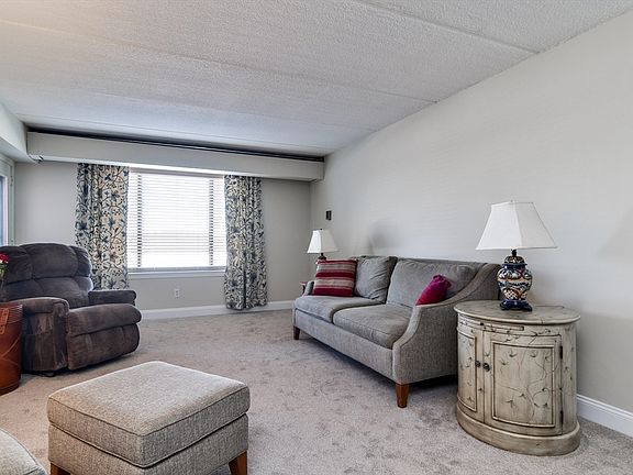 4th image of 1500 Worcester Rd APT 426